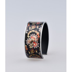 Bracelet with Modern Motives ≪Emily≫