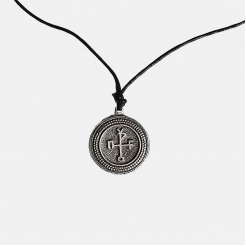 Medallion Monogram