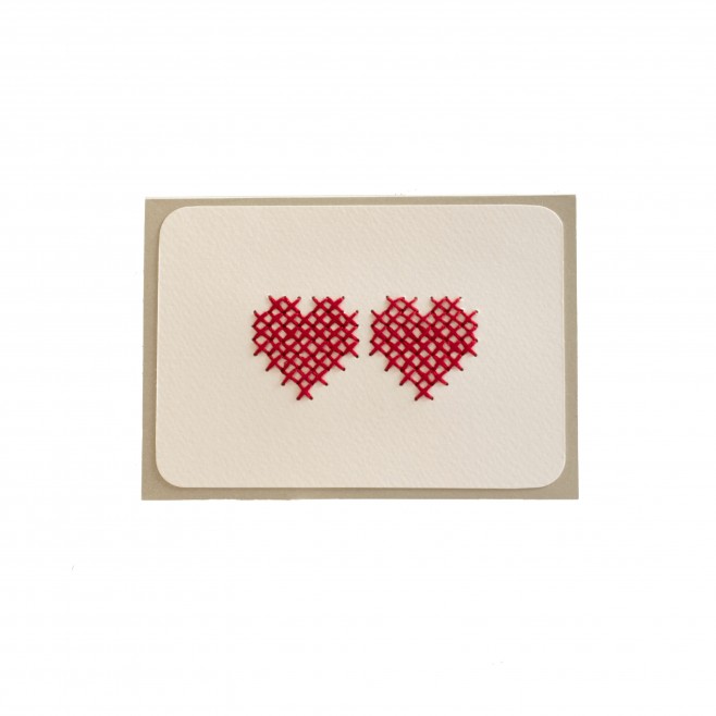 Embroidered heart card • crème