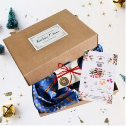 Christmas Box: Scarf Kanatitsa Blue, candle with luck and Christmas card