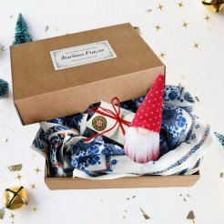 Christmas Box: Scarf Veska, candle with luck and Christmas Gnome
