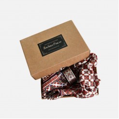 Emily Scarf and Bracelet set with embroideries motives