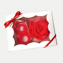Подаръчна кутия за 8 март Червена сапунена роза