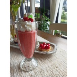 Candle Raspberry Shake