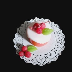 Birthday Mini Cake Candle – Wild Strawberries