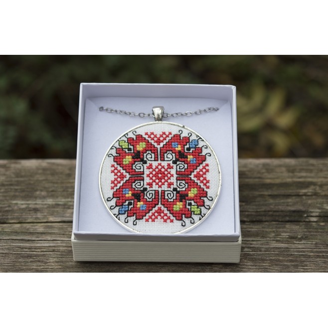 Necklace <<Bulgarian Embroidery>> code GISLV7
