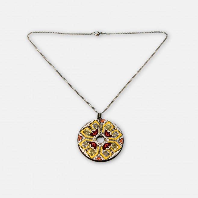 Round Necklace with Embroidery Zlatina
