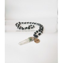 Necklace Courage with onyx, mountain crystal and mountain crystal pendant