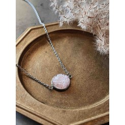 Handmade necklace with Rhodope rose quartz – model 2