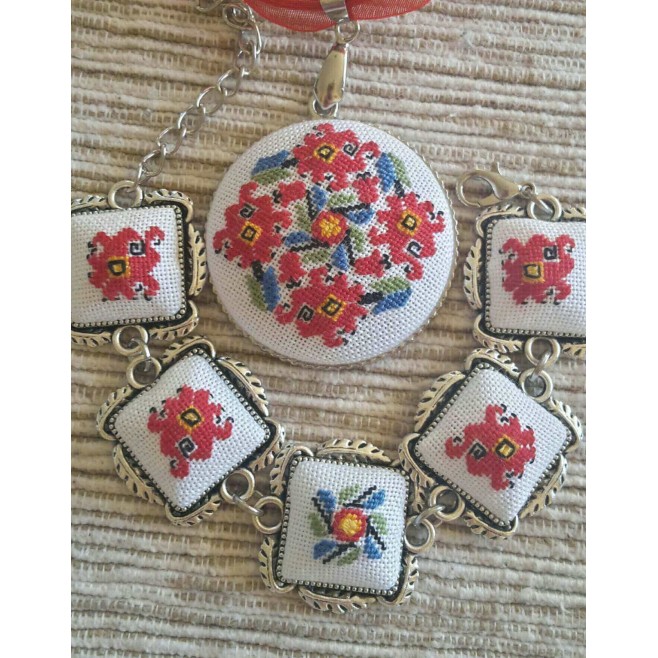 Jewelry Set with Bulgarian Embroidery Horoto