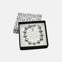 Silver bracelet with flowers
