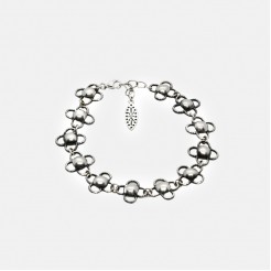 Silver bracelet with flowers
