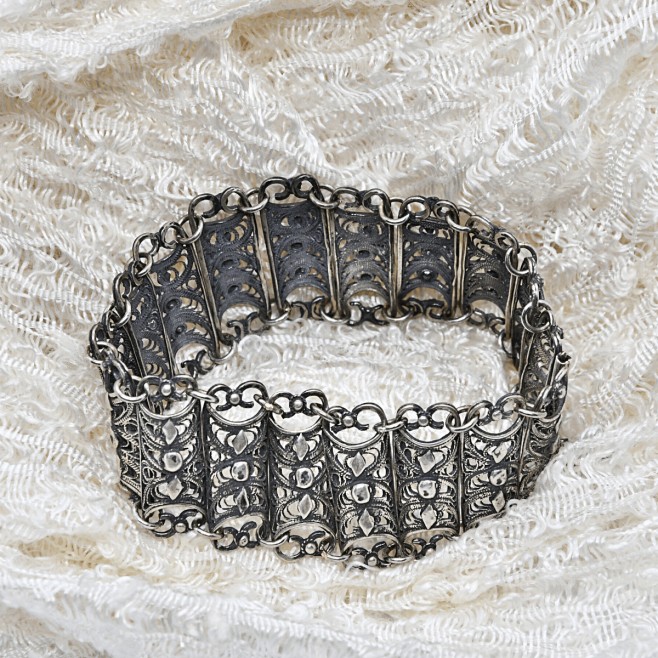 Revival silver bracelet