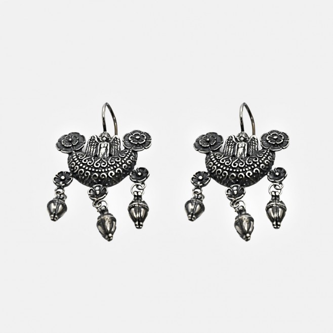 Thracian silver earrings with flowers and amphorae