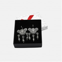 Thracian silver earrings with flowers and amphorae