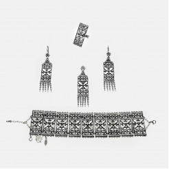 Silver set of embroidery-lace