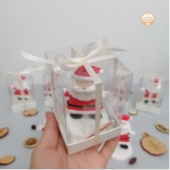 Коледна фигурка Дядо Коледа с късметче в кутия