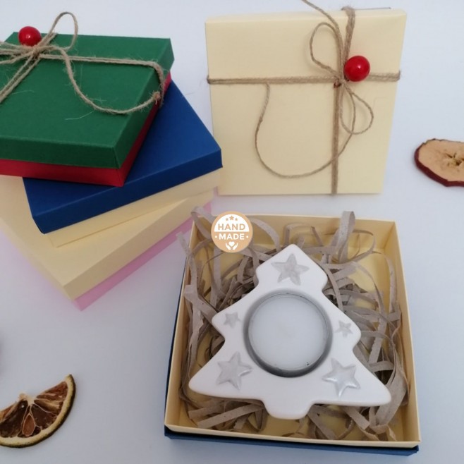 Мини кутия Коледен свещник Елха - бяла със сребристи звезди