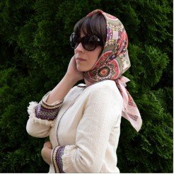 Lady's scarf Troyan Motives Green 85x85