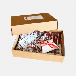 Gift Box with the Message "I Love You" Chiffon