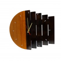 Дървен стенен часовник уникат