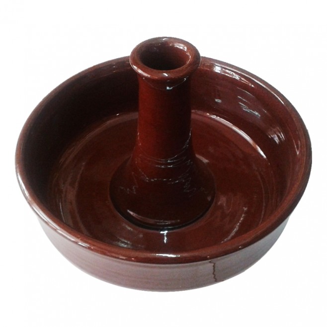 Clay dish for roasting chicken with beer