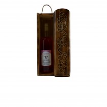 Wine box with woodcarving, smoky effect